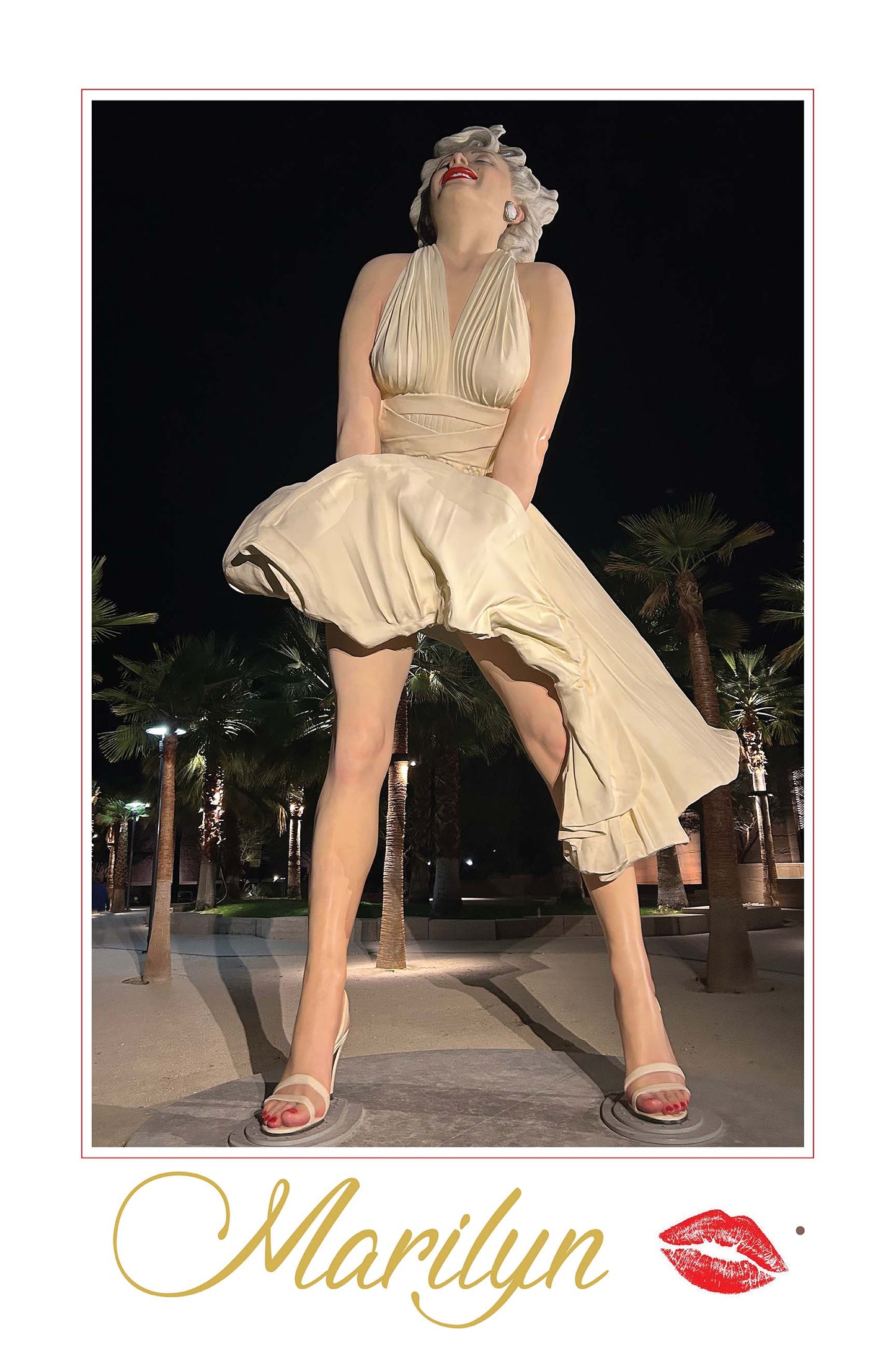 Marilyn Monroe Palm Springs Statue "Kiss" Canvas Print